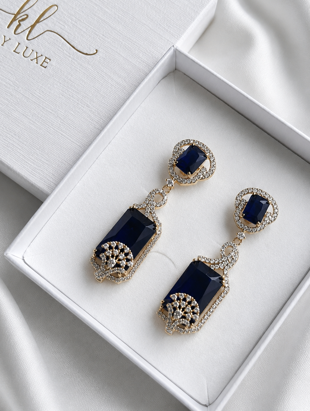 Bleu Éclat Earrings