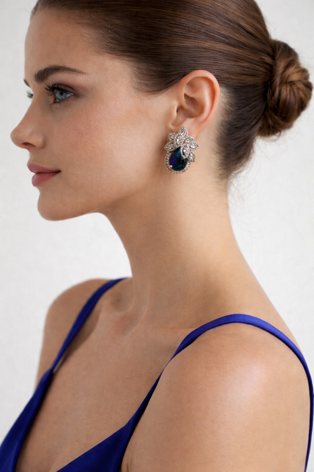 Élan Petal Drop Stud Earrings