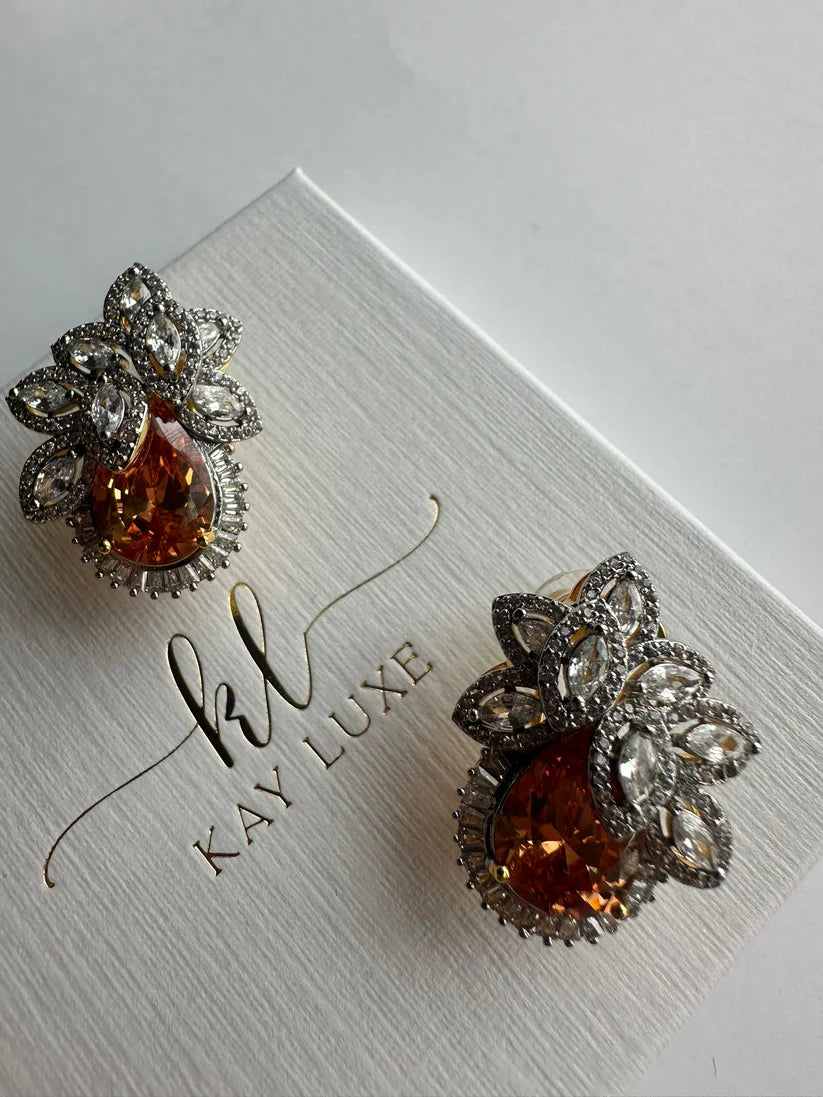 Élan Petal Drop Stud Earrings