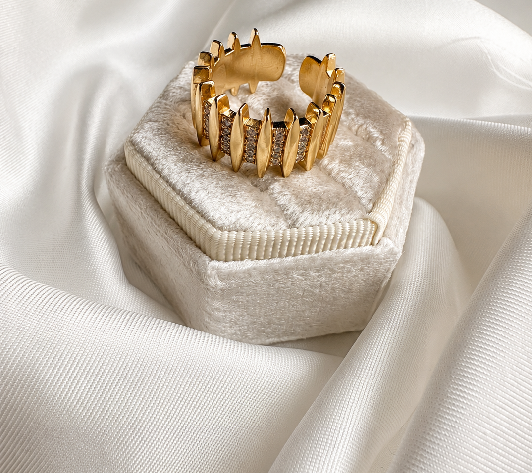 Evora Ring