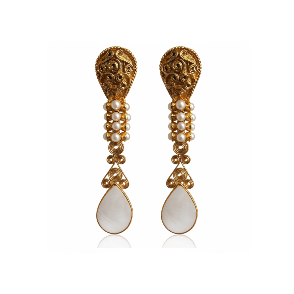 Elysia Pearl Earrings