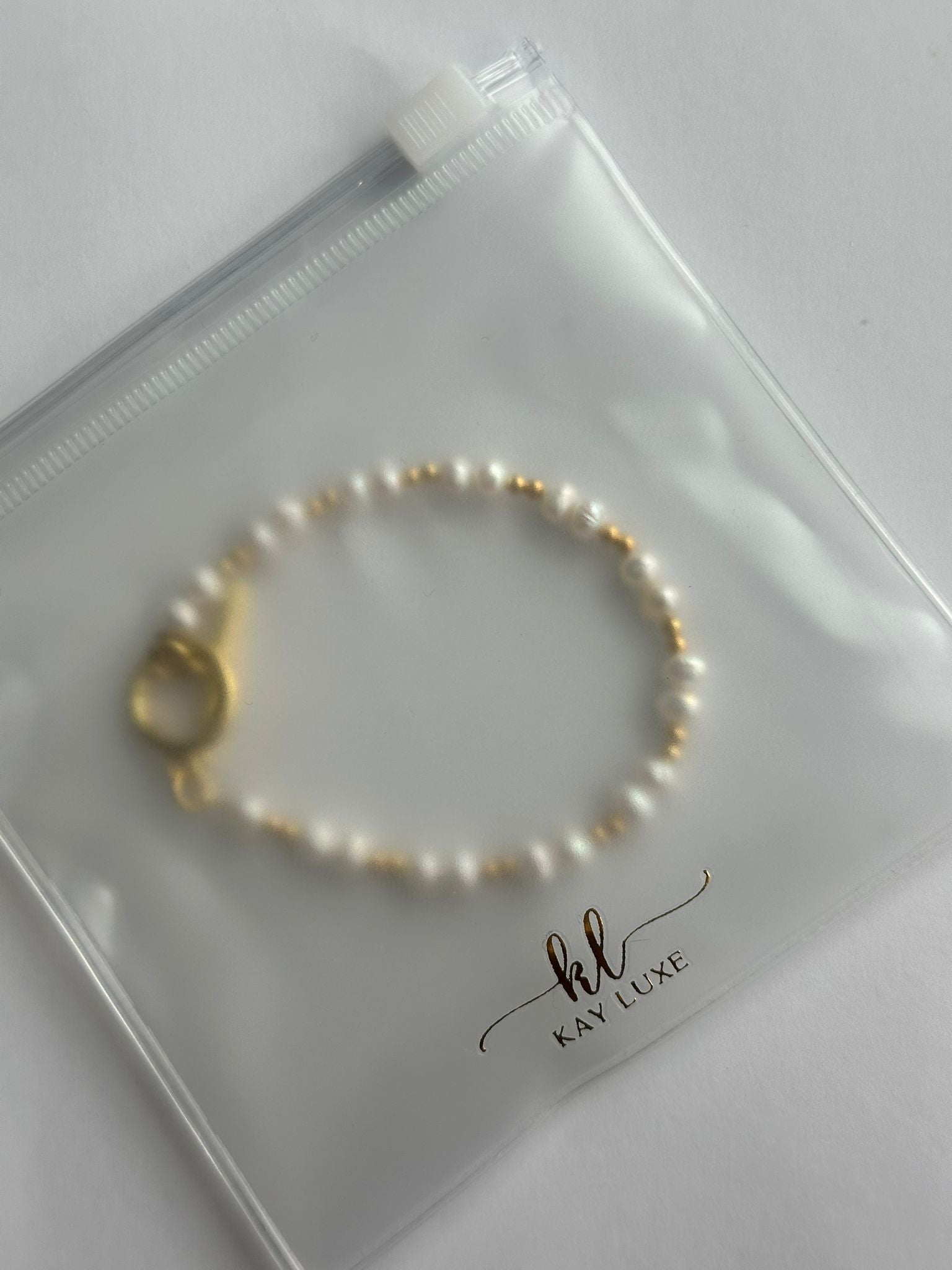 Gilded Pearls Bracelet